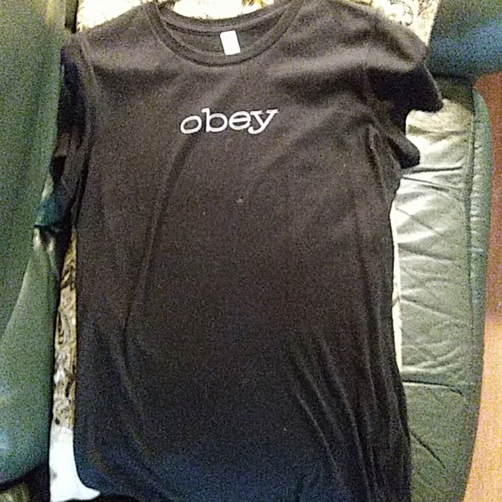 OBEY Tee